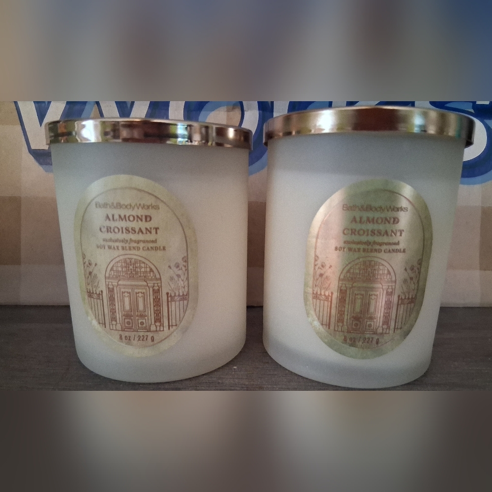 Bath & Body Works ALMOND CROISSANT 8oz Single Wick Scented Candle SET OF 2   NEW
